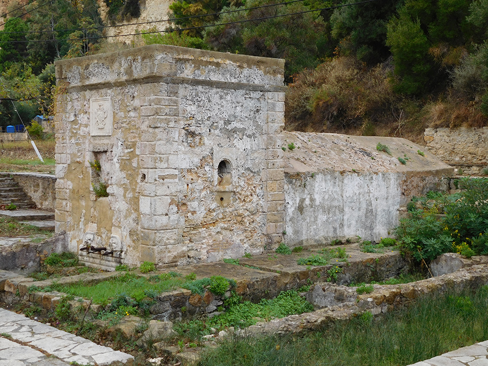 Built in the 16th century, the Venetian aquaduct on the outskirts of Zakynthos town supplied the whole town with water